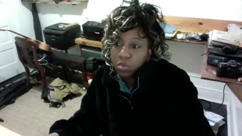 Snapshot of bigboobs_bouncin chatting on March 22, 3:43 am Ashley online show from March 22, 3:43 am