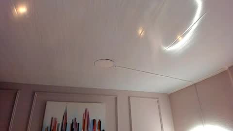   online show from April 16, 10:05 am