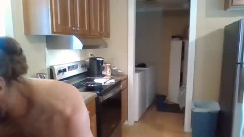 Snapshot of bigbootybitch709 chatting on March 14, 1:27 pm bigbootybitch709 online show from March 14, 1:27 pm