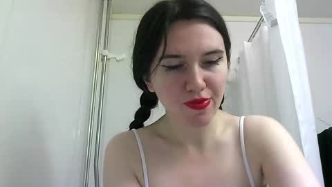 Isabella online show from October 2, 3:46 am