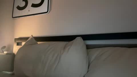 Snapshot of bigbootyburger1 chatting on February 3, 5:16 am bigbootyburger1 online show from February 3, 5:16 am