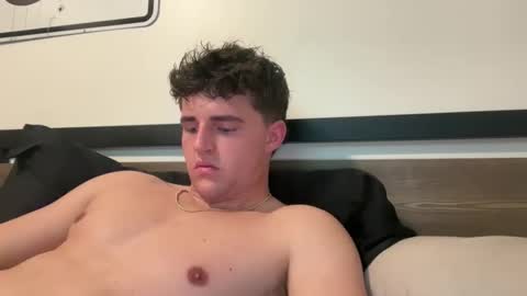 Snapshot of bigbootyburger1 chatting on February 13, 8:05 pm bigbootyburger1 online show from February 13, 8:05 pm