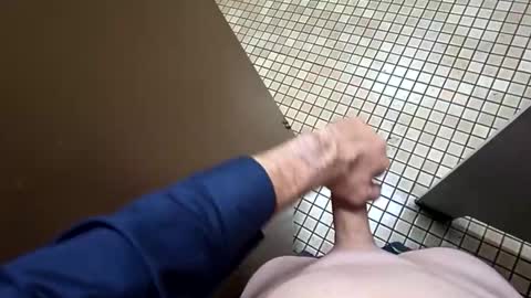 Snapshot of bigboy425974 chatting on January 17, 7:24 am bigboy425974 online show from January 17, 7:24 am