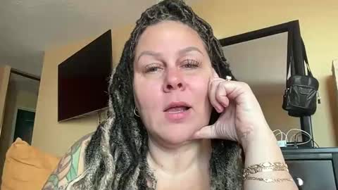 BIG BREAST SABRINA online show from May 8, 1:05 pm