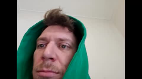 Snapshot of bigcaramel18 chatting on October 5, 5:28 am bigcaramel18 online show from October 5, 5:28 am