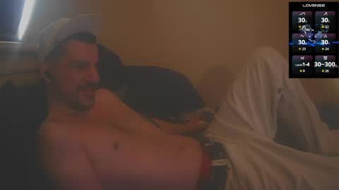 Jon - Im Straight online show from April 9, 12:21 pm