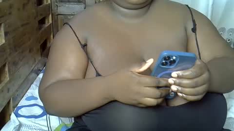 Snapshot of bigchocotities chatting on February 5, 5:30 am bigchocotities online show from February 5, 5:30 am