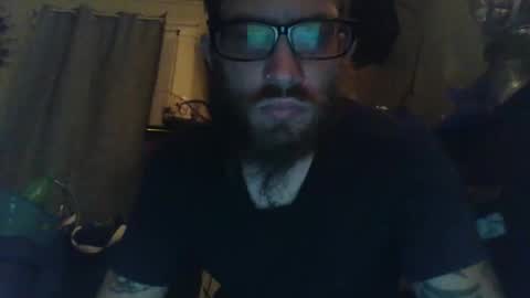 Snapshot of bigdaddy1231995 chatting on December 20, 8:32 am BigDaddykodack online show from December 20, 8:32 am