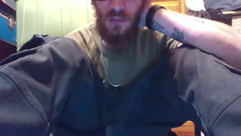 Snapshot of bigdaddy1231995 chatting on February 24, 12:30 am BigDaddykodack online show from February 24, 12:30 am