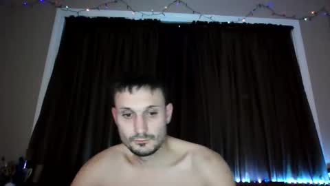 Snapshot of bigdaddy199030 chatting on February 1, 5:28 am BigDaddy199030 online show from February 1, 5:28 am