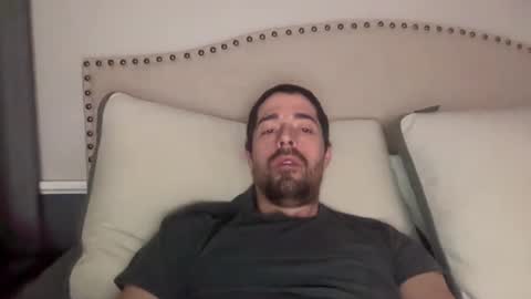 Snapshot of bigdaddy75333 chatting on January 13, 12:49 am bigdaddy75333 online show from January 13, 12:49 am