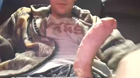 Snapshot of bigdic42088 chatting on December 17, 3:06 am bigdic42088 online show from December 17, 3:06 am