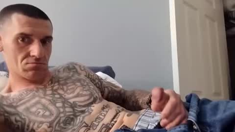 Snapshot of bigdickcumslikeariver chatting on March 2, 5:31 pm Can you make me cum online show from March 2, 5:31 pm