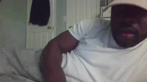 Snapshot of bigdickmuff chatting on May 12, 10:56 am bigdickmuff online show from May 12, 10:56 am