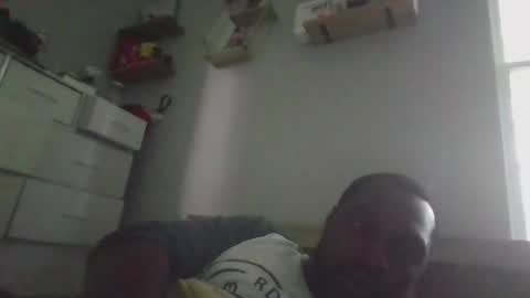 Snapshot of bigdickmuff chatting on May 14, 11:28 am bigdickmuff online show from May 14, 11:28 am