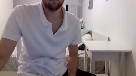 Snapshot of biggbaguette1 chatting on October 9, 12:03 pm biggbaguette1 online show from October 9, 12:03 pm