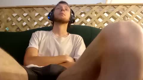 biggestboiiii online show from March 10, 6:45 pm