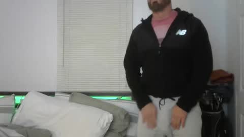 Snapshot of biggin10inch chatting on December 31, 2:29 am Gavin online show from December 31, 2:29 am