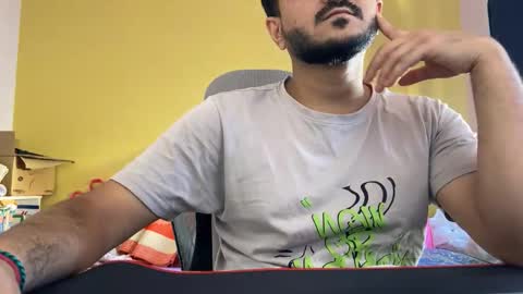 bighandsomesatisfy online show from February 14, 7:49 am