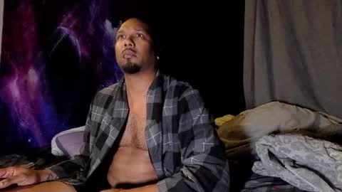 Snapshot of bighardcock989 chatting on February 1, 10:03 am bighardcock989 online show from February 1, 10:03 am