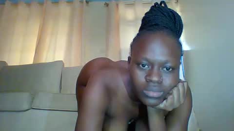 pretty online show from May 19, 4:19 am
