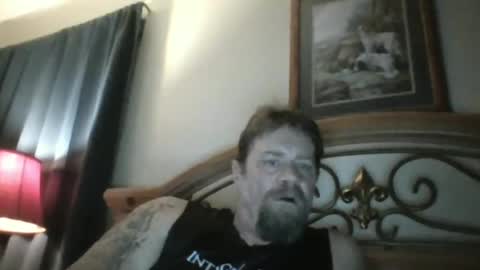 Snapshot of bigload1972 chatting on December 1, 11:36 pm bigload1972 online show from December 1, 11:36 pm