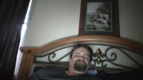 Snapshot of bigload1972 chatting on December 23, 9:51 pm bigload1972 online show from December 23, 9:51 pm