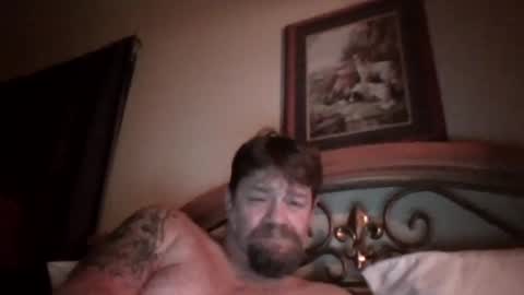 Snapshot of bigload1972 chatting on February 18, 1:21 am bigload1972 online show from February 18, 1:21 am