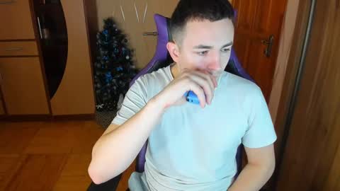 Snapshot of bigmark03 chatting on February 13, 10:23 am BigMark03 online show from February 13, 10:23 am