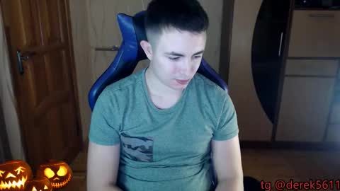 Snapshot of bigmark03 chatting on October 31, 11:39 pm BigMark03 online show from October 31, 11:39 pm