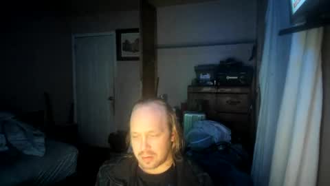 Snapshot of bigmike20129020 chatting on December 14, 12:11 am bigmike20129020 online show from December 14, 12:11 am
