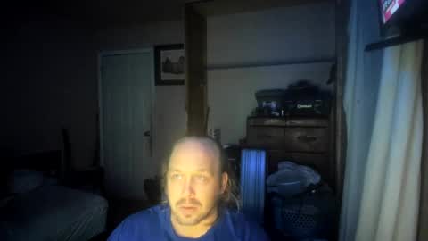 Snapshot of bigmike20129020 chatting on December 20, 9:43 am bigmike20129020 online show from December 20, 9:43 am