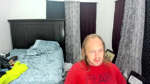 Snapshot of bigmike20129020 chatting on September 19, 6:37 am bigmike20129020 online show from September 19, 6:37 am