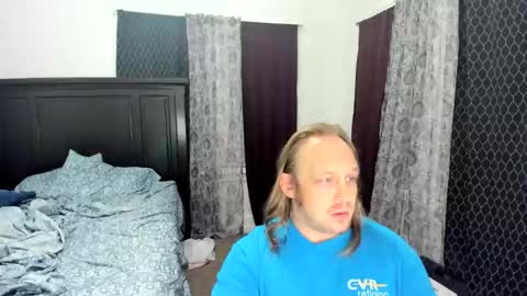 Snapshot of bigmike20129020 chatting on October 5, 8:12 am bigmike20129020 online show from October 5, 8:12 am