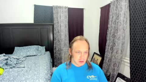 Snapshot of bigmike20129020 chatting on October 9, 8:34 am bigmike20129020 online show from October 9, 8:34 am