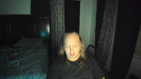 Snapshot of bigmike20129020 chatting on February 8, 7:34 am bigmike20129020 online show from February 8, 7:34 am