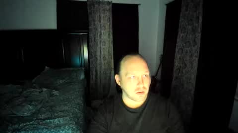 Snapshot of bigmike20129020 chatting on February 13, 9:05 am bigmike20129020 online show from February 13, 9:05 am