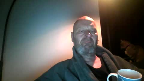bigmike3339 online show from December 31, 5:44 am