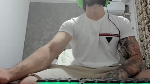bigmuscles95 online show from June 1, 10:22 pm