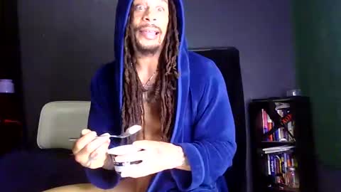 Snapshot of bigpussypump chatting on March 10, 8:37 am bigpussypump online show from March 10, 8:37 am