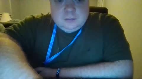 Snapshot of bigred_nyc chatting on February 8, 4:36 am Big Red online show from February 8, 4:36 am