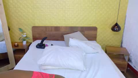 bigroundbooty_ online show from February 27, 8:09 pm