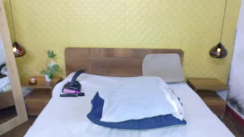 bigroundbooty_ online show from April 14, 8:26 pm