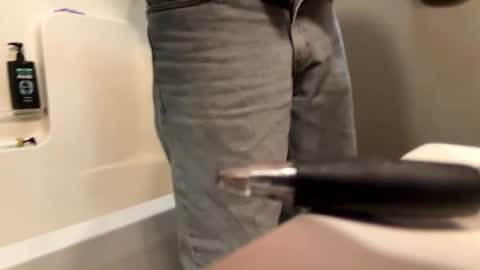 bigskinnyboyshh online show from May 12, 4:09 am