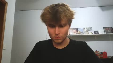 bigskinnyboyshh online show from May 26, 10:06 pm