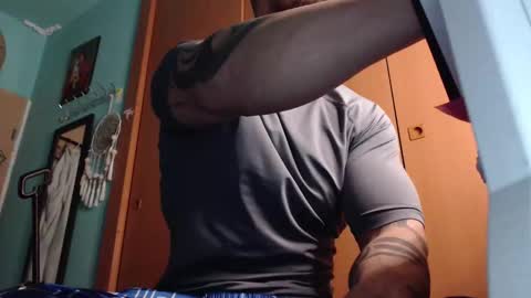 Snapshot of bigstallone chatting on February 3, 11:54 pm BigStallion online show from February 3, 11:54 pm