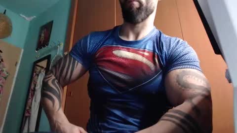 Snapshot of bigstallone chatting on February 19, 12:06 am BigStallion online show from February 19, 12:06 am