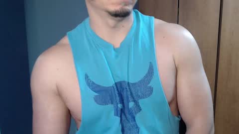 Snapshot of bigstud_007 chatting on November 2, 10:12 pm Andy online show from November 2, 10:12 pm