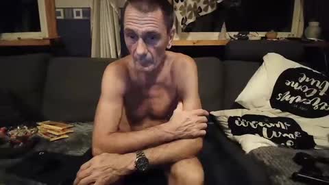 bigswe1 online show from January 8, 1:32 am