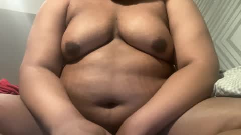 Snapshot of bigtits21111 chatting on March 8, 1:06 am bigtits21111 online show from March 8, 1:06 am